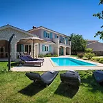 By Istra Vacation *