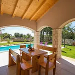 By Istra Vacation * Krmed