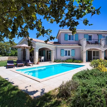 By Istra Vacation Krmed