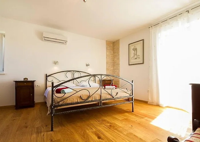 By Istra Vacation Вилла *