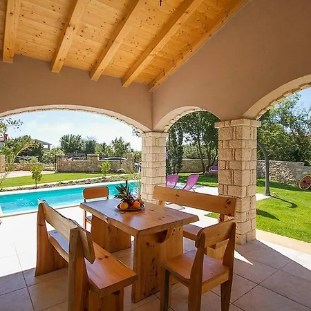 Villa Krmed * Krmed