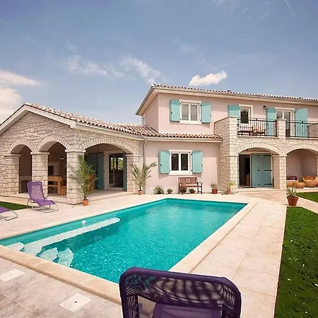 Villa Krmed *